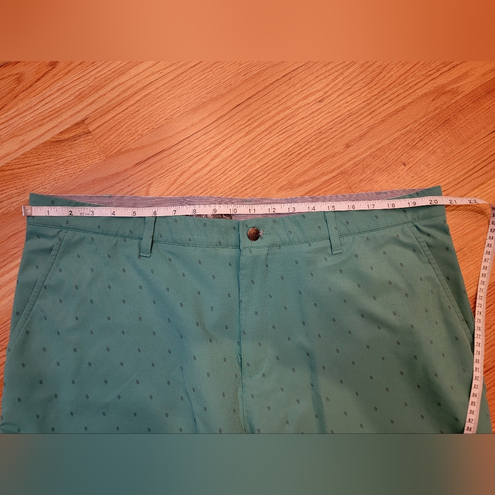 Adidas Ultimate365 Pine Cone Golf Shorts Men's Size 40 - Picture 2 of 8
